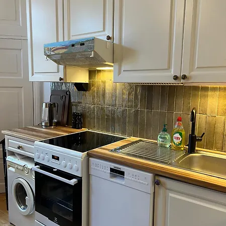 Апартаменты The Flat At Five Corners Хельсинки